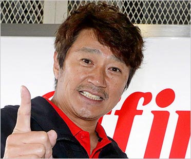 近藤真彦がレース復帰しファンに謝罪 今後の芸能活動を語る 不倫騒動 ジャニーズ事務所退所巡り非難の嵐 画像あり 今日の最新芸能ゴシップニュースサイト 芸トピ