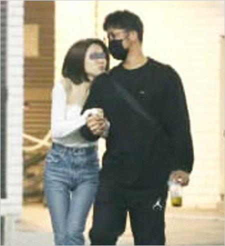 フライデーの清田育宏選手と不倫相手のデート画像