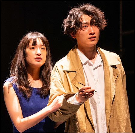 門脇麦&金子大地が舞台『パンドラの瞳』共演時の画像