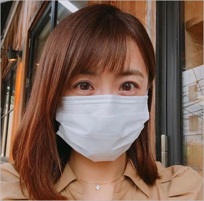 小林麻耶の最新画像