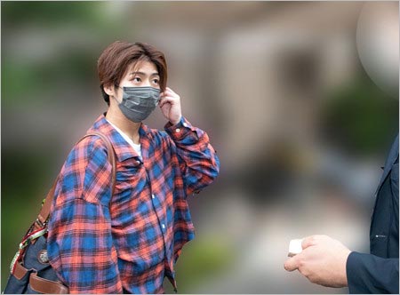 納谷健が乃木坂46伊藤純奈と熱愛で週刊文春が直撃取材時の画像