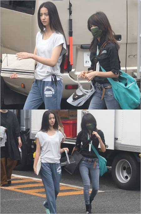 女性自身の工藤静香がKokiの主演映画撮影に同行画像