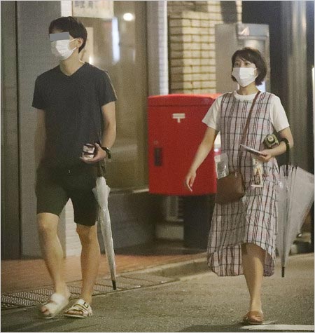 FRIDAY永尾亜子アナと恋人2ショット画像