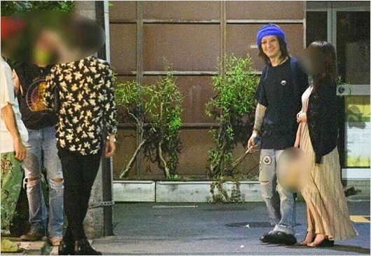 清春と浮気相手？路上喫煙現場画像