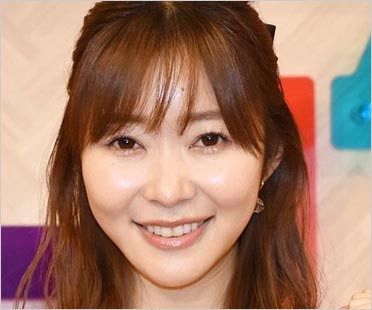 指原莉乃の顔がパンパン 二重まぶた幅に異変で目の美容整形疑惑再燃 別人レベルの変化で違和感の声相次ぐも 画像あり 今日の最新芸能ゴシップニュースサイト 芸トピ