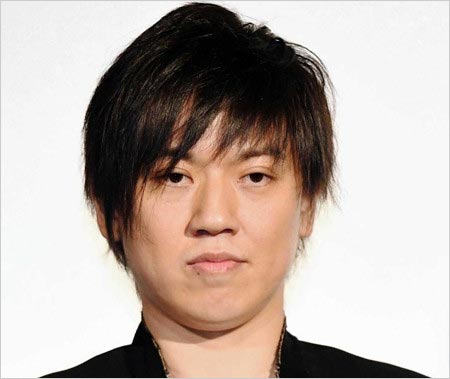 RADWIMPSギター桑原彰