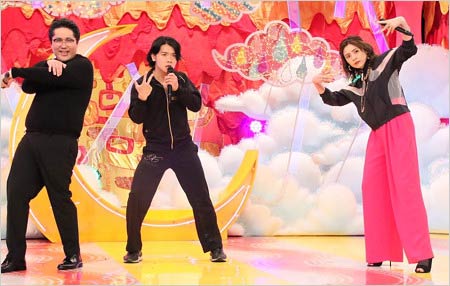 片瀬那奈『千鳥のクセがスゴいネタGP』出演画像