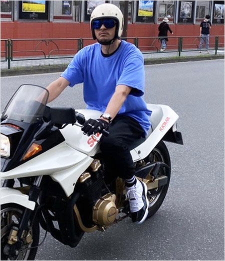 長瀬智也エア・ジョーダン11コンコルド着用画像