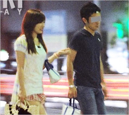 熊田曜子と夫の2ショット画像