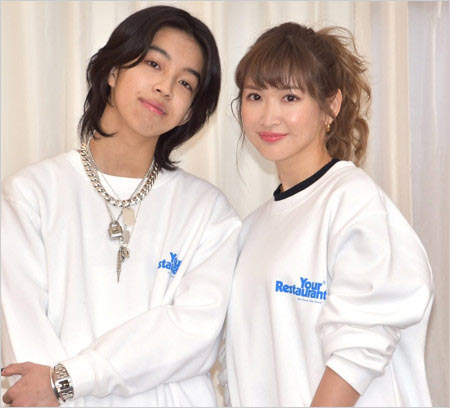 YOSHIと元カノ紗栄子2ショット画像