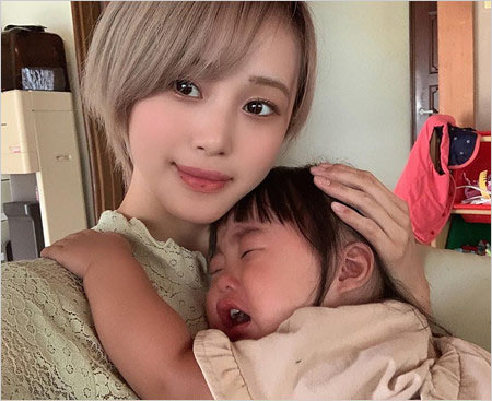 いしだ壱成の元妻・飯村貴子と娘の画像