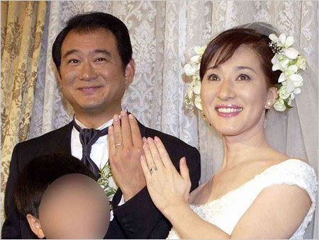 船越英一郎と元妻・松居一代の結婚式画像
