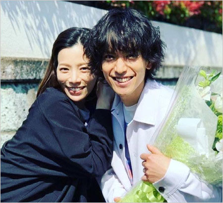 リコハイ共演の桜井ユキ＆黒羽麻璃央