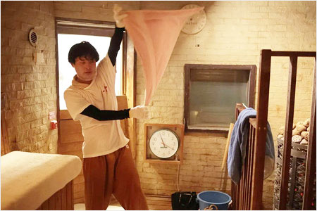 サウナ熱波師転身の元カナブーン飯田祐馬