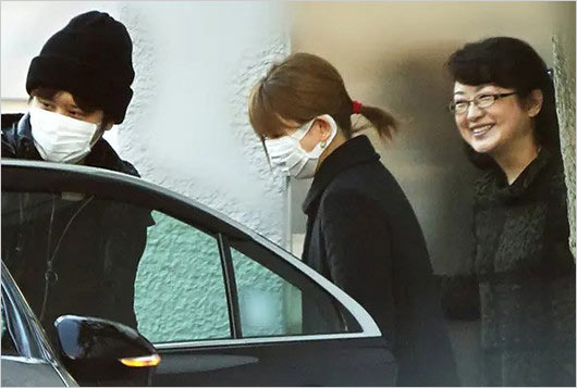 山口百恵と長男・三浦祐太朗&牧野由依