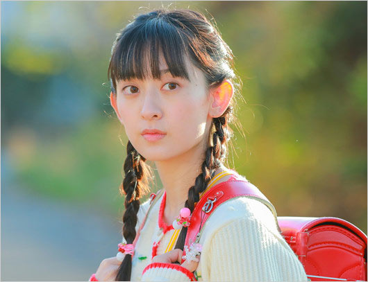 斉藤由貴の娘・水嶋凜『直ちゃんは小学三年生』出演時の画像