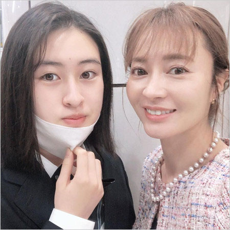 新山千春と娘もあ