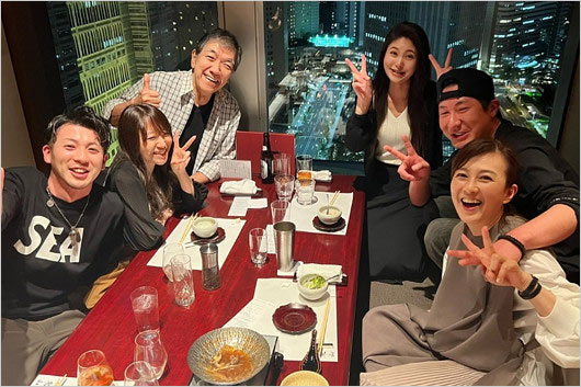 新井康弘がブログで公開 大好き五つ子の現在の顔画像