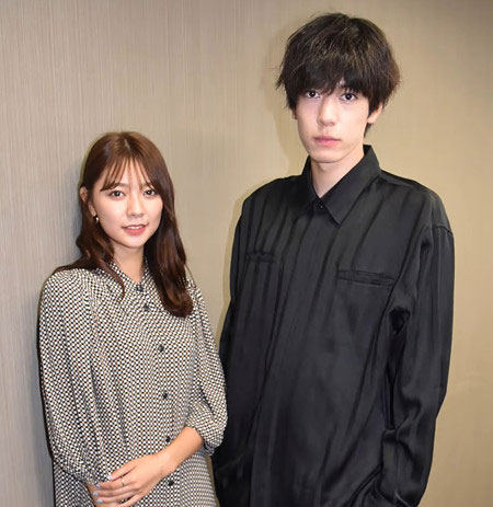 川津明日香＆内藤秀一郎が仮面ライダーセイバー共演時の画像