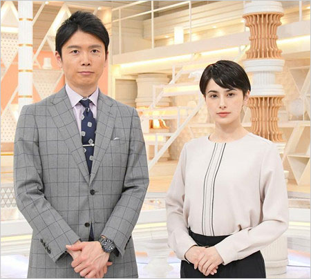 Nスタのキャスター井上貴博アナ&ホラン千秋