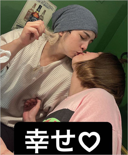 坂口杏里とオナベの旦那・進一のキス画像
