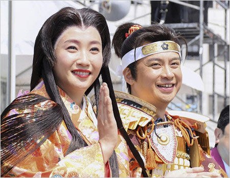 百万石行列出演の藤本美貴&加藤晴彦