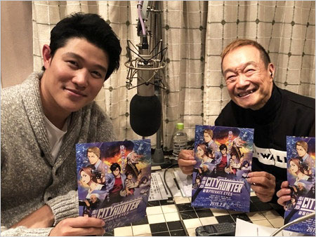 鈴木亮平と神谷明(冴羽獠の声優)