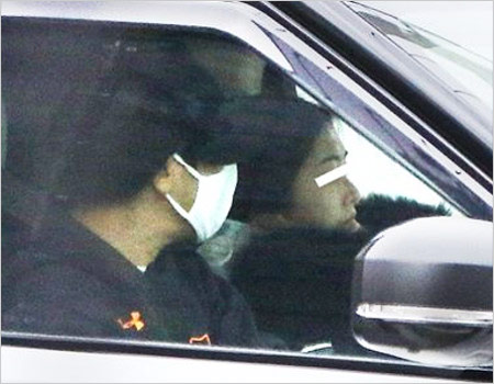 香川照之と新恋人のデート画像