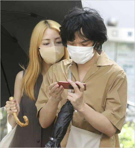 石崎ひゅーいと小島梨里杏デート画像