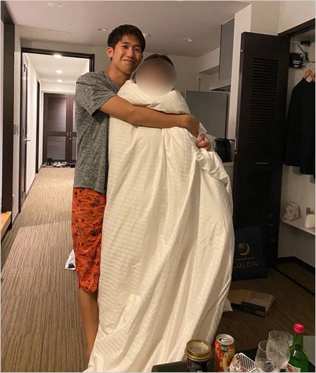 吉村真晴選手と不倫相手の抱擁画像
