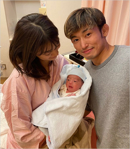 才賀紀左衛門と恋人・絵莉&産まれた赤ちゃん顔画像