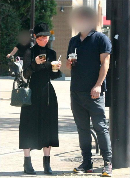 フラッシュの新井恵理那アナ熱愛スキャンダル恋人と密会現場の画像