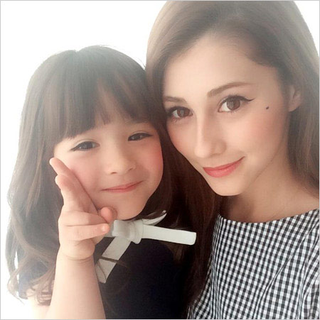 ダレノガレ明美と姪っ子・福住真里の顔画像