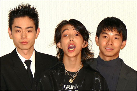 YOSHIと菅田将暉＆仲野太賀