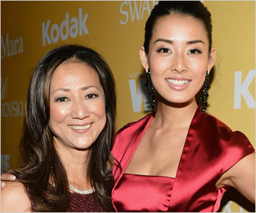 すみれと母親・松原千明