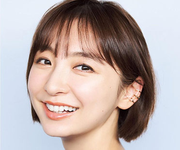 元AKB48篠田麻里子