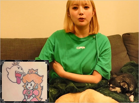 安斉かれんの脇下付近のピーチ姫・テレサのタトゥー画像