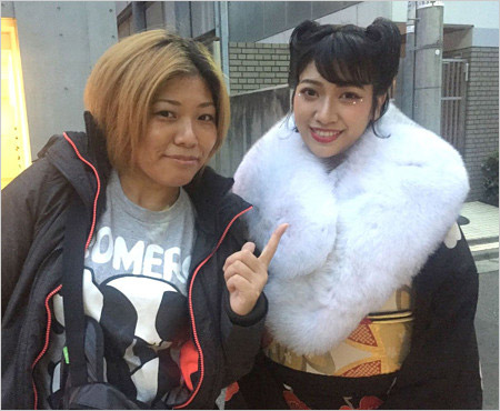 テラスハウス出演のプロレスラー木村花選手と母親・木村響子