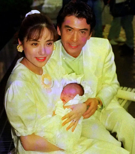 志垣太郎と妻・白坂紀子＆長男・匠
