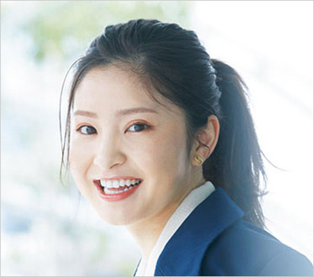 堂安律の彼女・明松美玖（インフルエンサー）