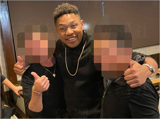 巨人オコエ瑠偉と暴力団関係者の飲み会の画像(週刊新潮)