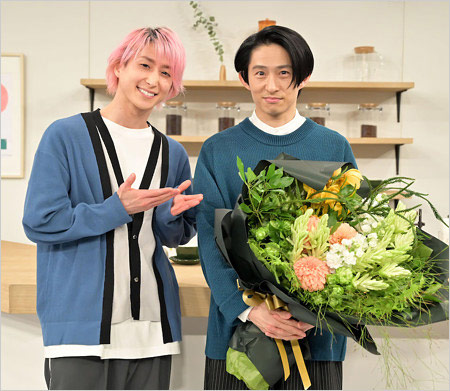 みんなの手話降板の三宅健と後任のSnow Man佐久間大介