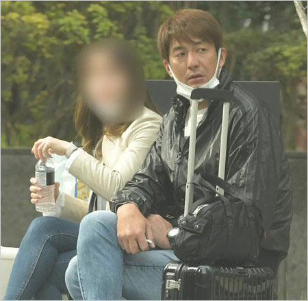 山本隆弘と不倫疑惑相手の2ショット画像