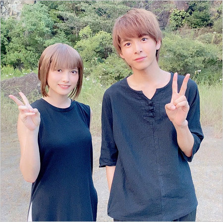 キラメイジャー共演時の小宮璃央(キラメイレッド)と桃月なしこ(巫女・ヨドンナ)