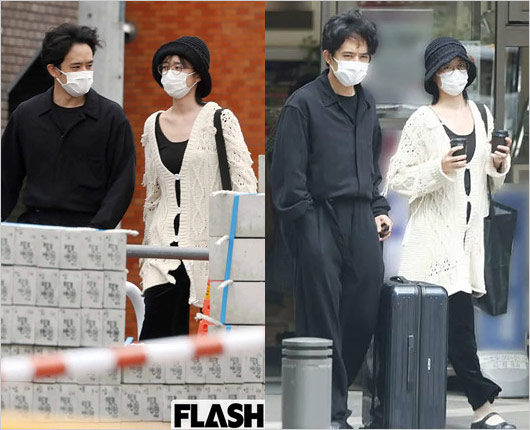 フラッシュ撮影の池松壮亮＆河合優実の私服デート画像