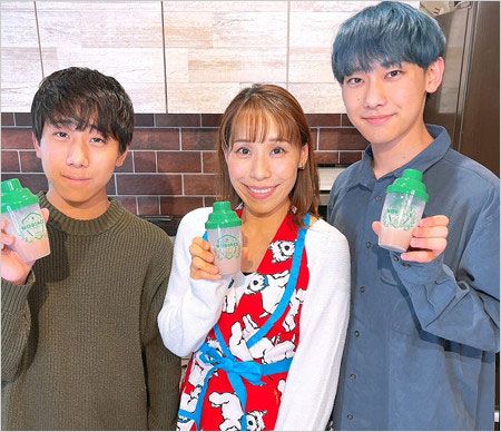 小山慶一郎の姉・みきママと長男はる兄＆次男れんちびの画像