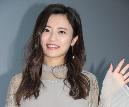 結婚発表した小島瑠璃子