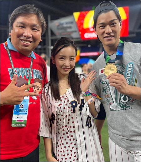 板野友美と旦那・高橋奎二投手＆里崎智也
