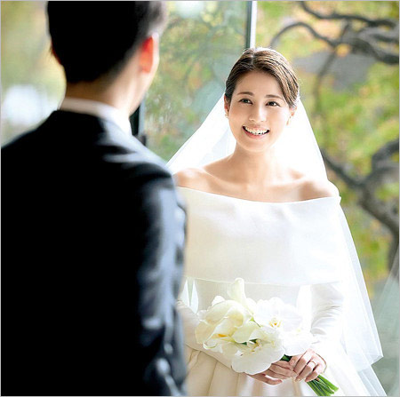 永島優美アナと夫の結婚式ウェディングドレス姿の画像