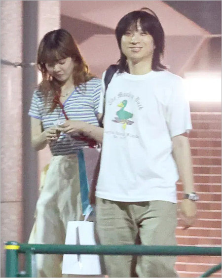 あいみょんと尾崎世界観のフライデー2ショット画像